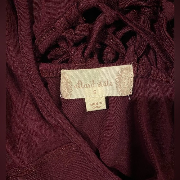 Women's Altar'd State Maroon Long Sleeve Blouse With Lace Size Small Laced Back - Picture 3 of 5